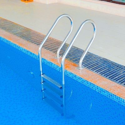 5 escalera de la piscina del acero inoxidable de los pasos 1.35m m
