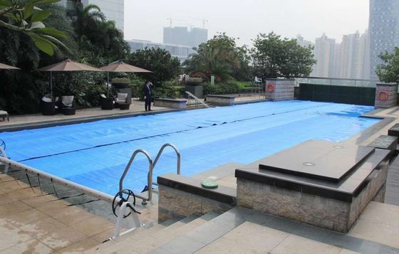 Tipo cubierta de la burbuja de la piscina del manual de IP68 4m m con el rodillo