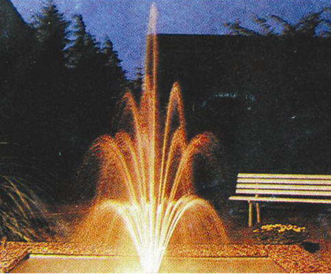 La nueva venta caliente 2" las 3 capas ajustables de cobre amarillo florece la fuente de agua del flor Jet Nozzles