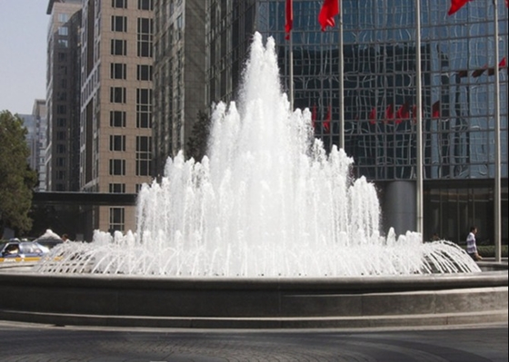 La fuente mezclada del baile de la trompeta del CCC SS equipa con inyector altura del espray de 3/4" del 12m